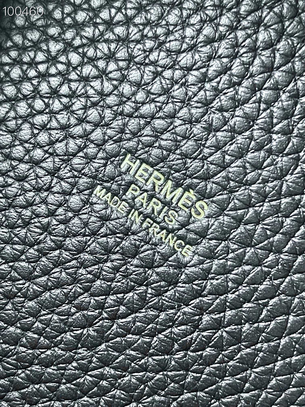 Bolso tipo cubo de cuero de 22 cm