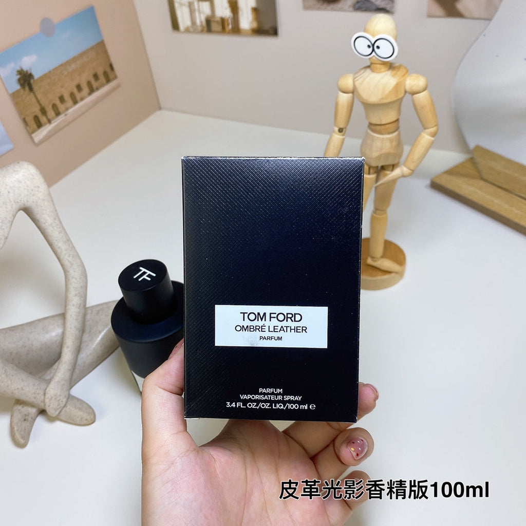 Esencia de Cuero Ombre · Eau de Parfum · 100 ml