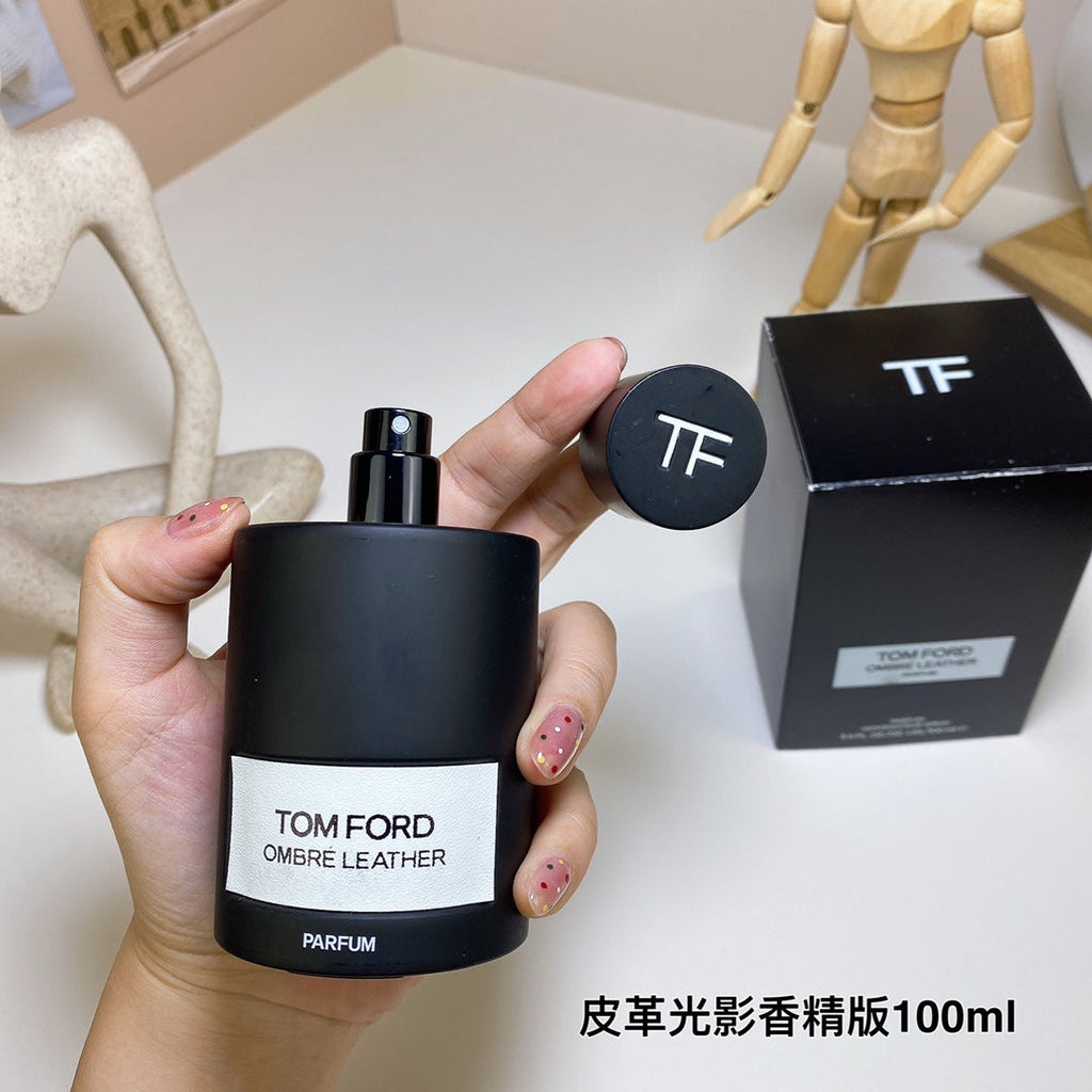 Esencia de Cuero Ombre · Eau de Parfum · 100 ml