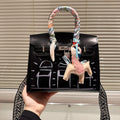 25 Litchi Leather – Edición Premium
