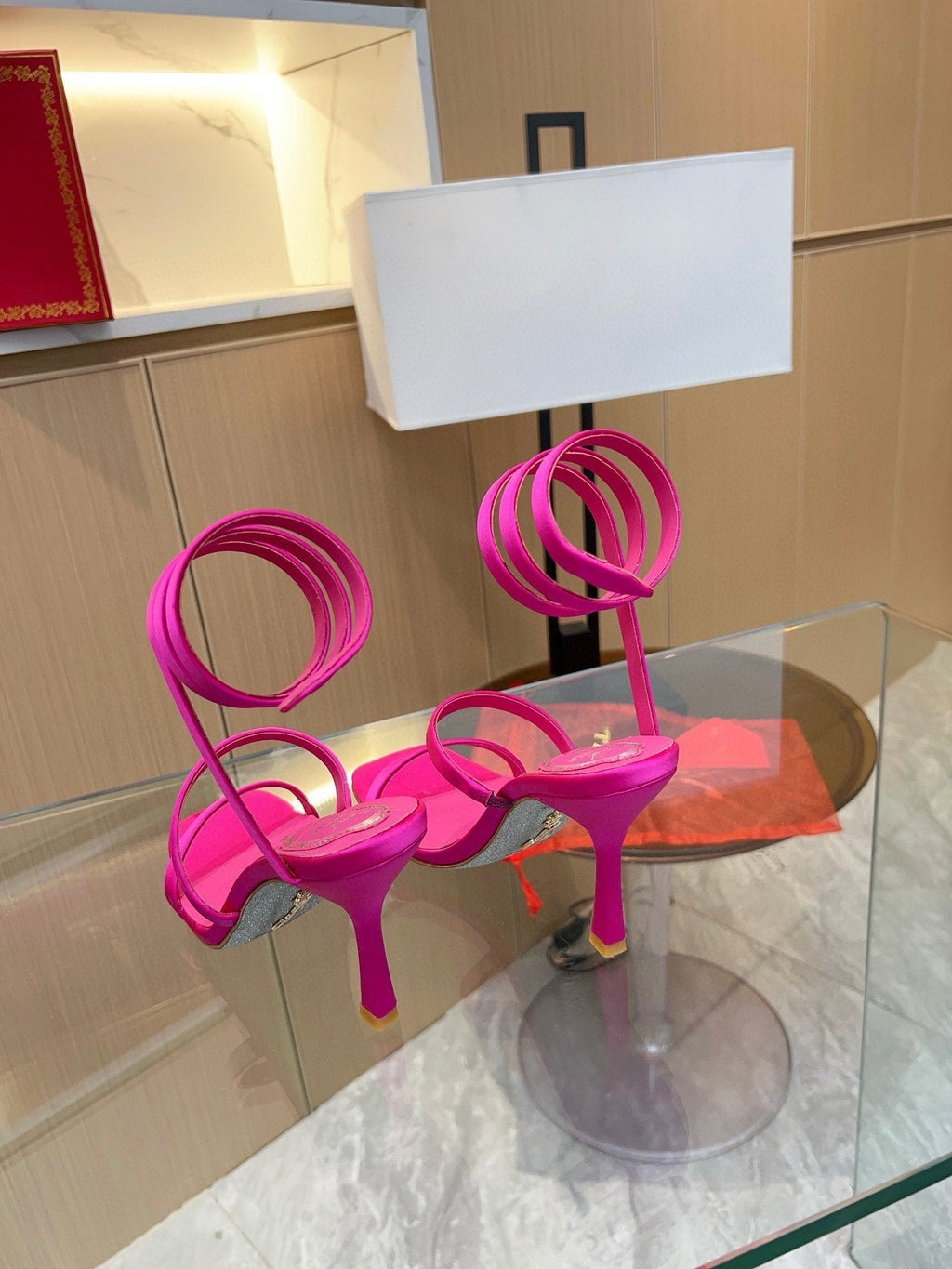 Sandalias de cristal con forma de serpiente de seda