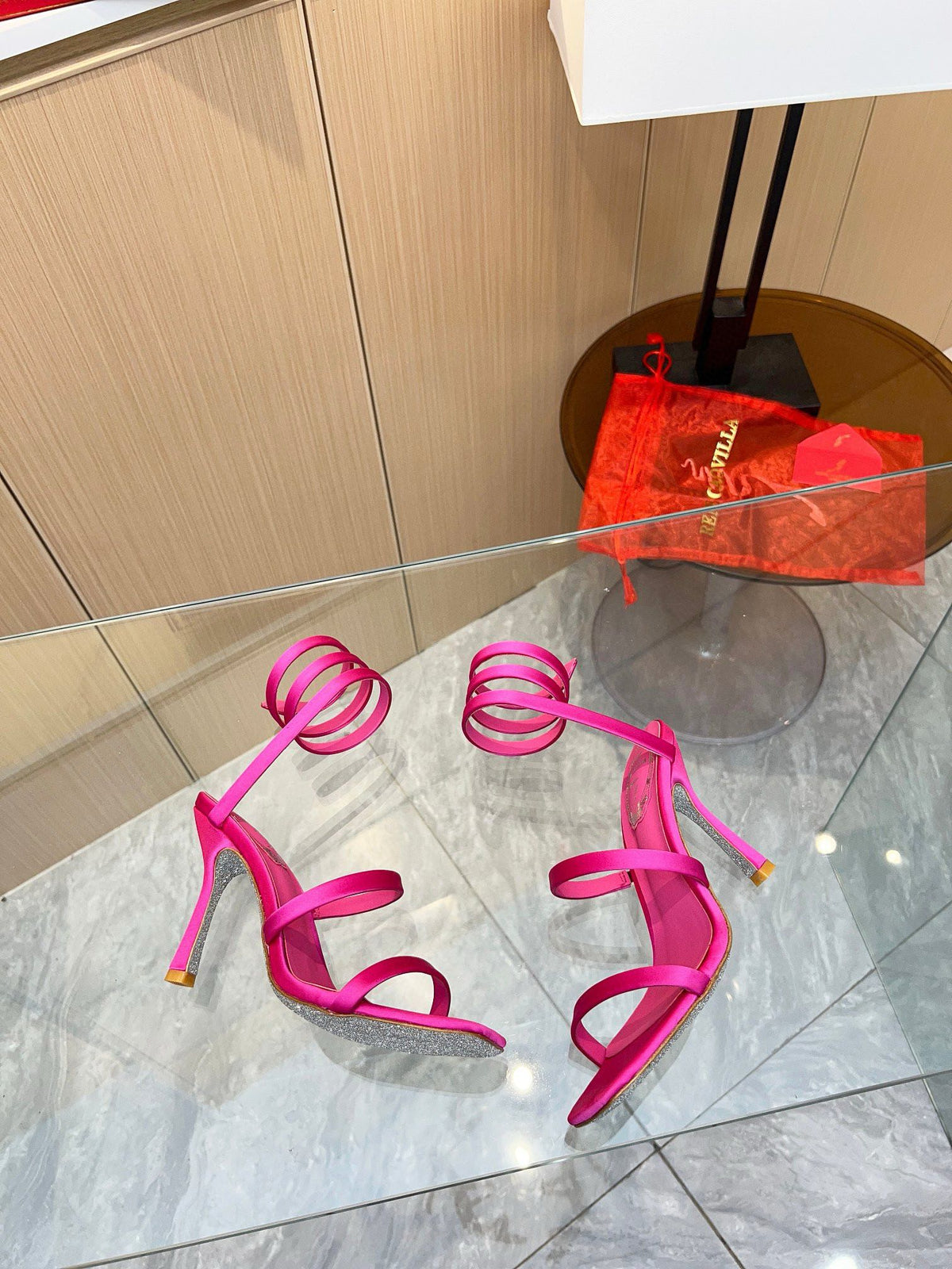 Sandalias de cristal con forma de serpiente de seda