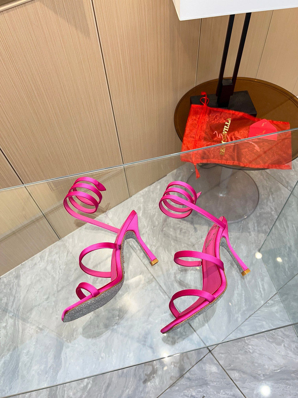 Sandalias de cristal con forma de serpiente de seda