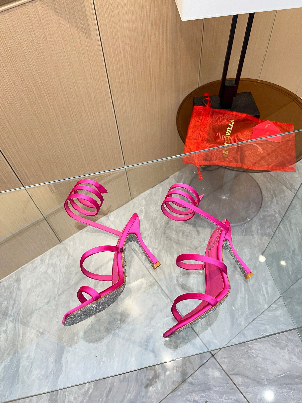 Sandalias de cristal con forma de serpiente de seda