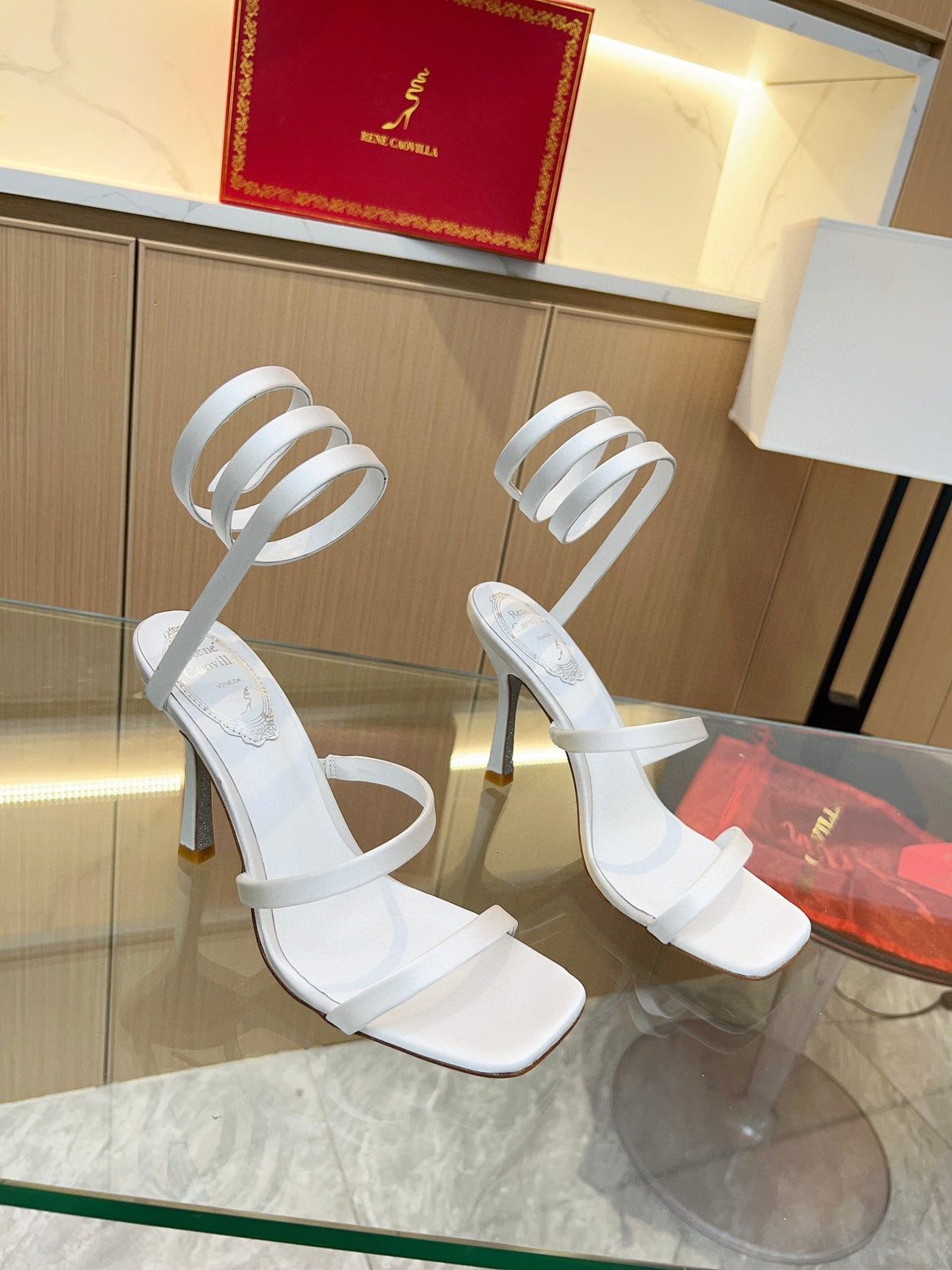 Sandalias de cristal con forma de serpiente de seda