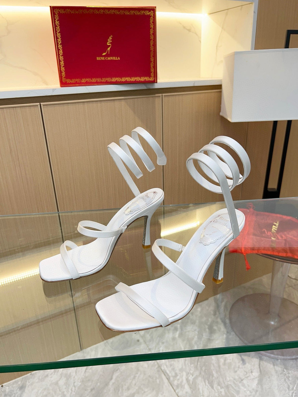 Sandalias de cristal con forma de serpiente de seda