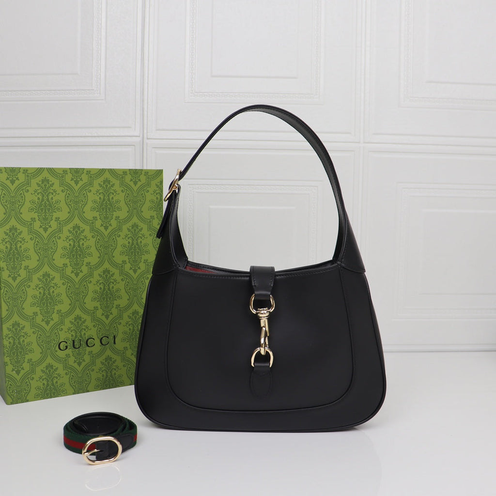 Bolso bandolera pequeño de piel negra
