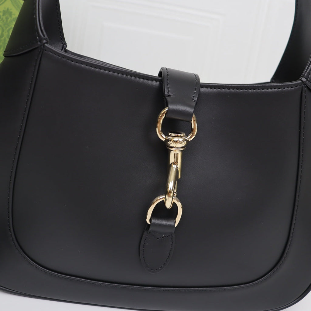 Bolso bandolera pequeño de piel negra