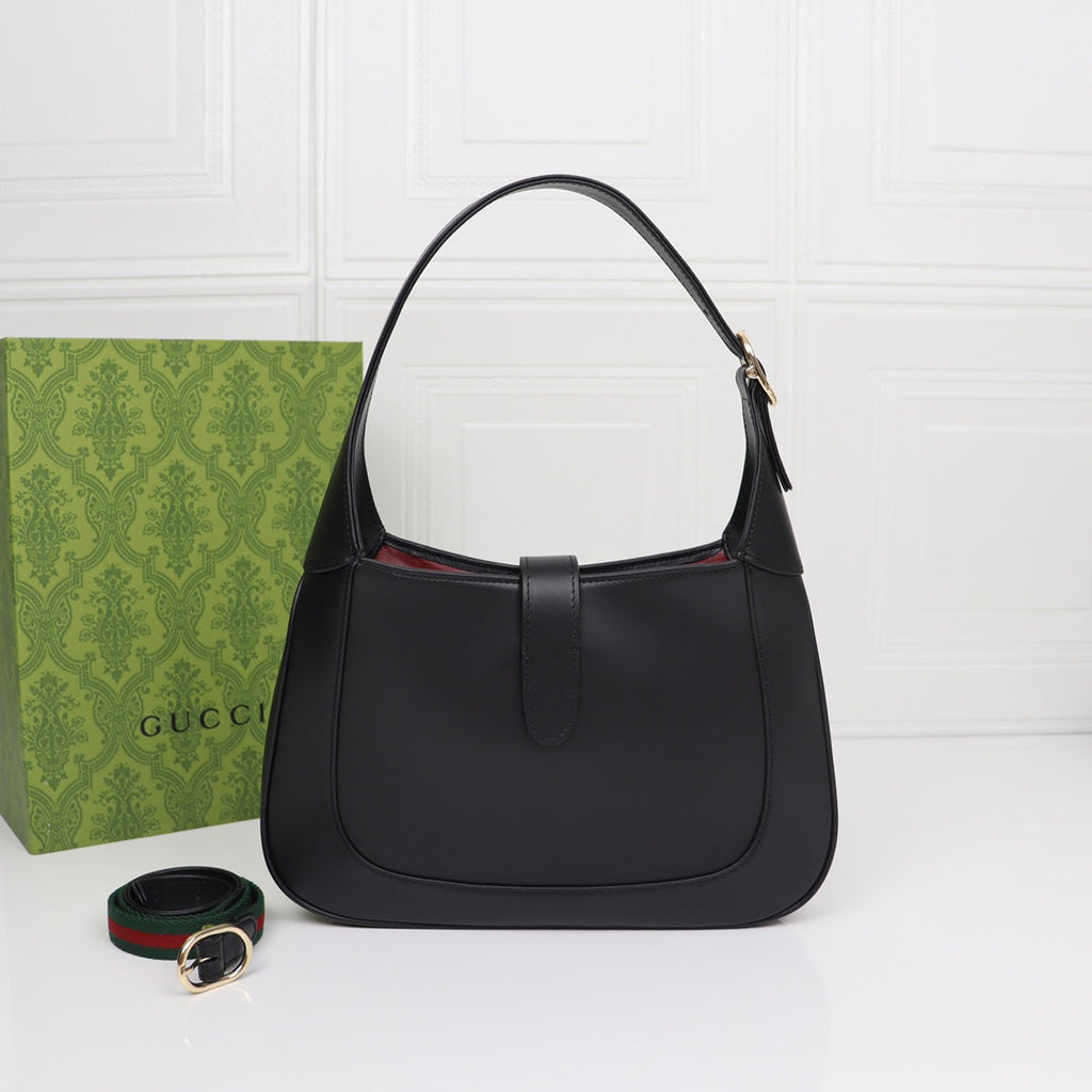 Bolso bandolera pequeño de piel negra