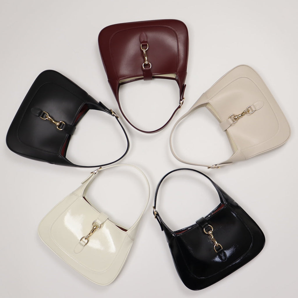 Bolso bandolera pequeño de piel negra