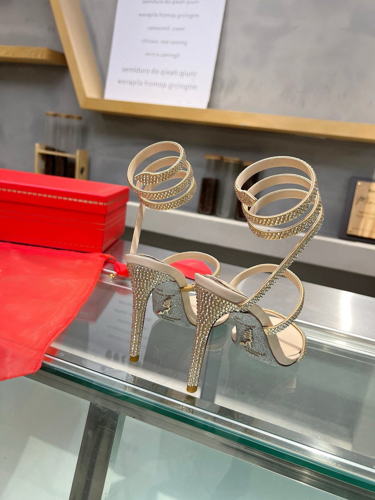 Sandalias de cristal con forma de serpiente de seda