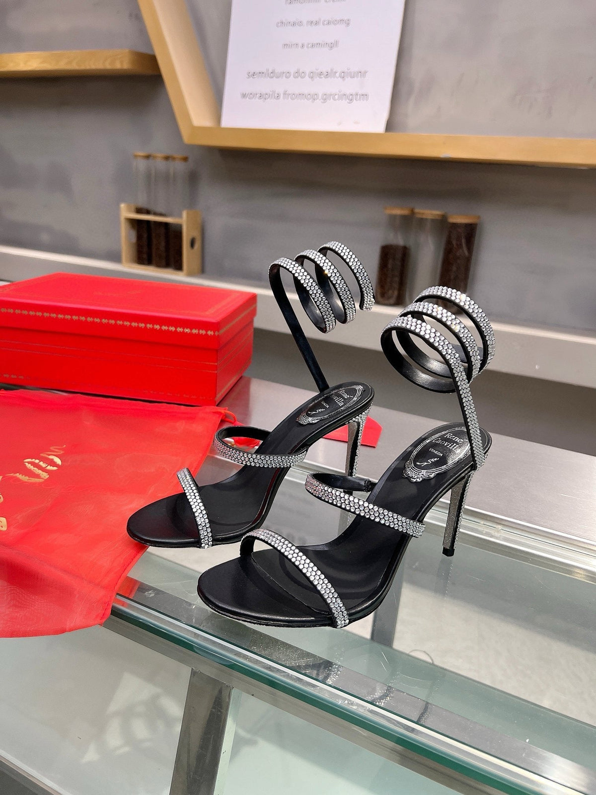 Sandalias de cristal con forma de serpiente de seda
