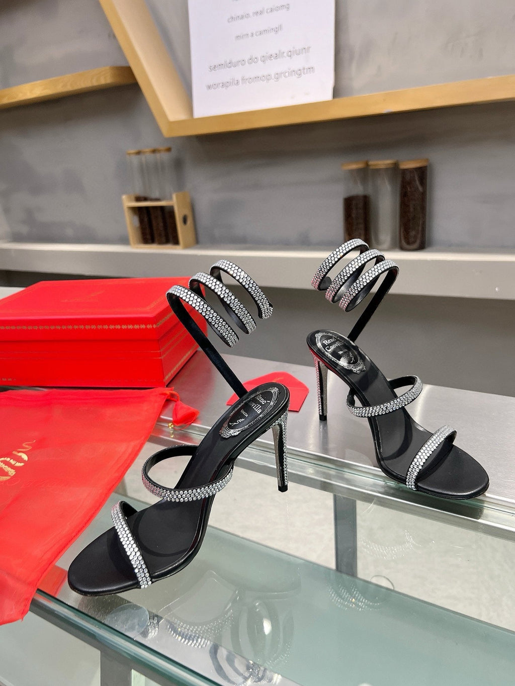 Sandalias de cristal con forma de serpiente de seda