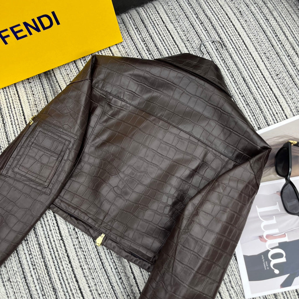 Chaqueta de piel de cordero con estampado de cocodrilo