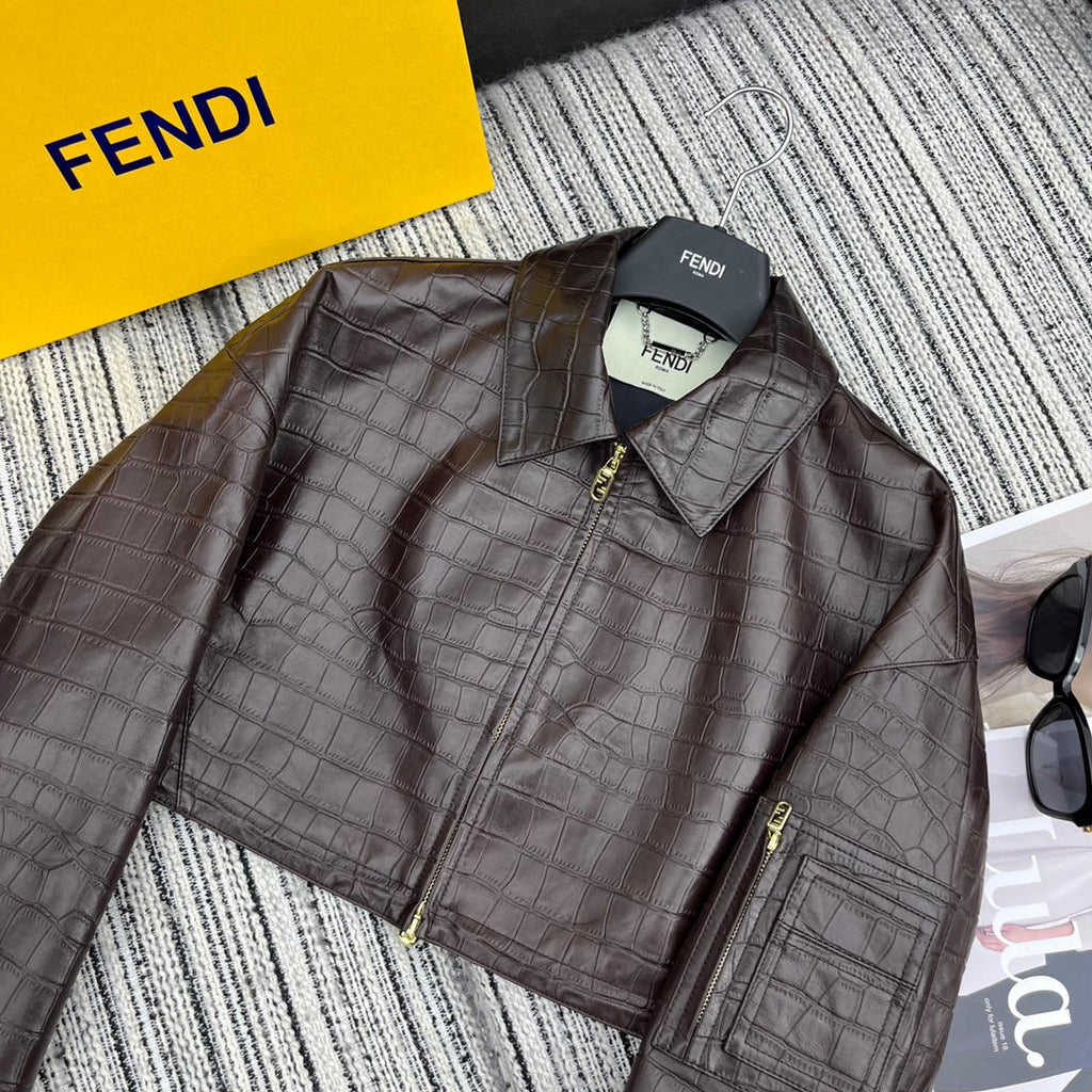 Chaqueta de piel de cordero con estampado de cocodrilo