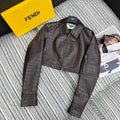 Chaqueta de piel de cordero con estampado de cocodrilo
