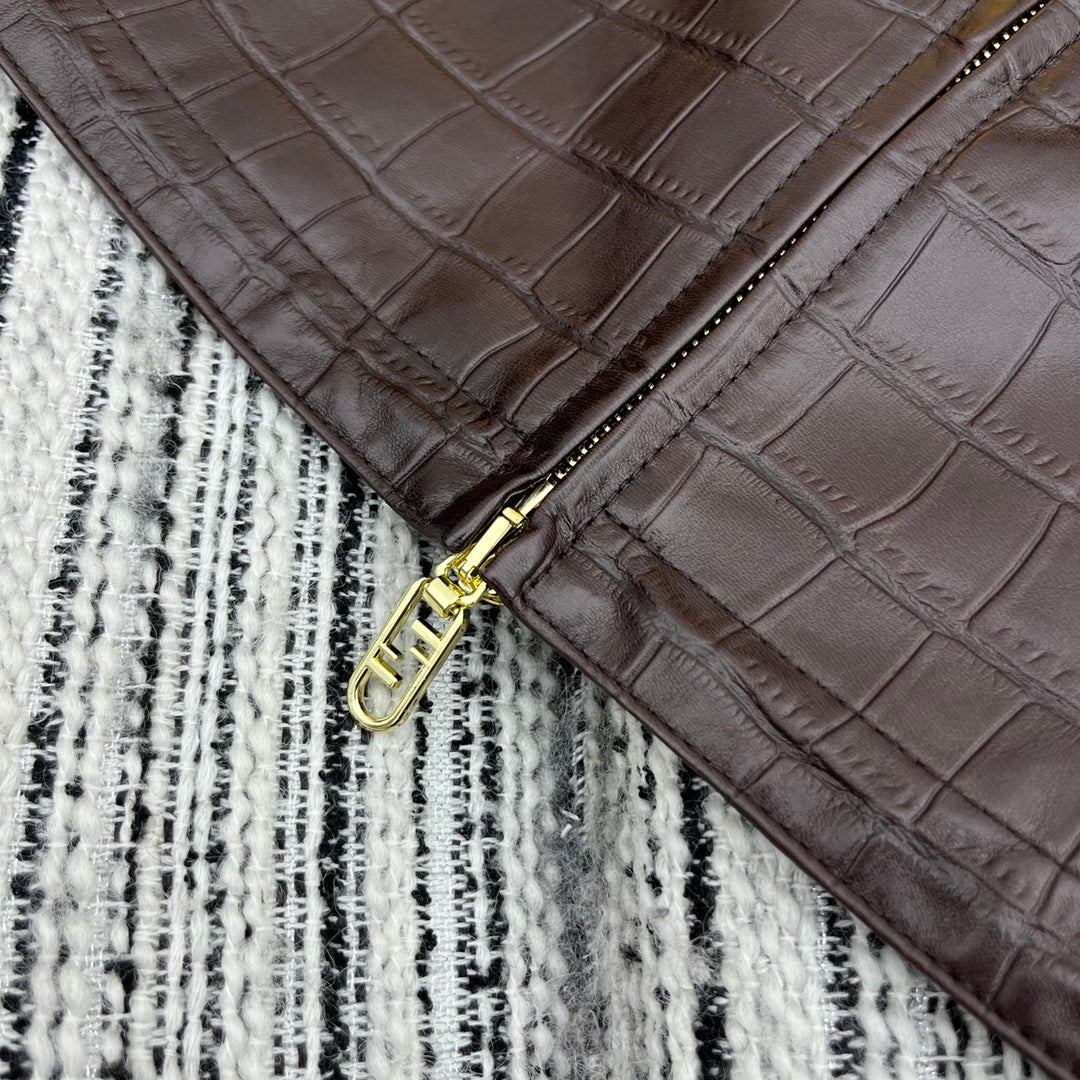 Chaqueta de piel de cordero con estampado de cocodrilo