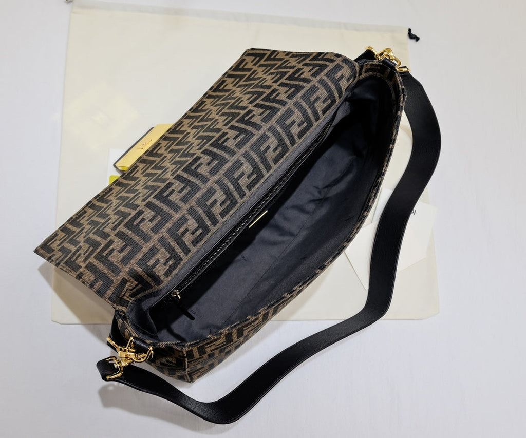Bolsa grande para baguette con monograma