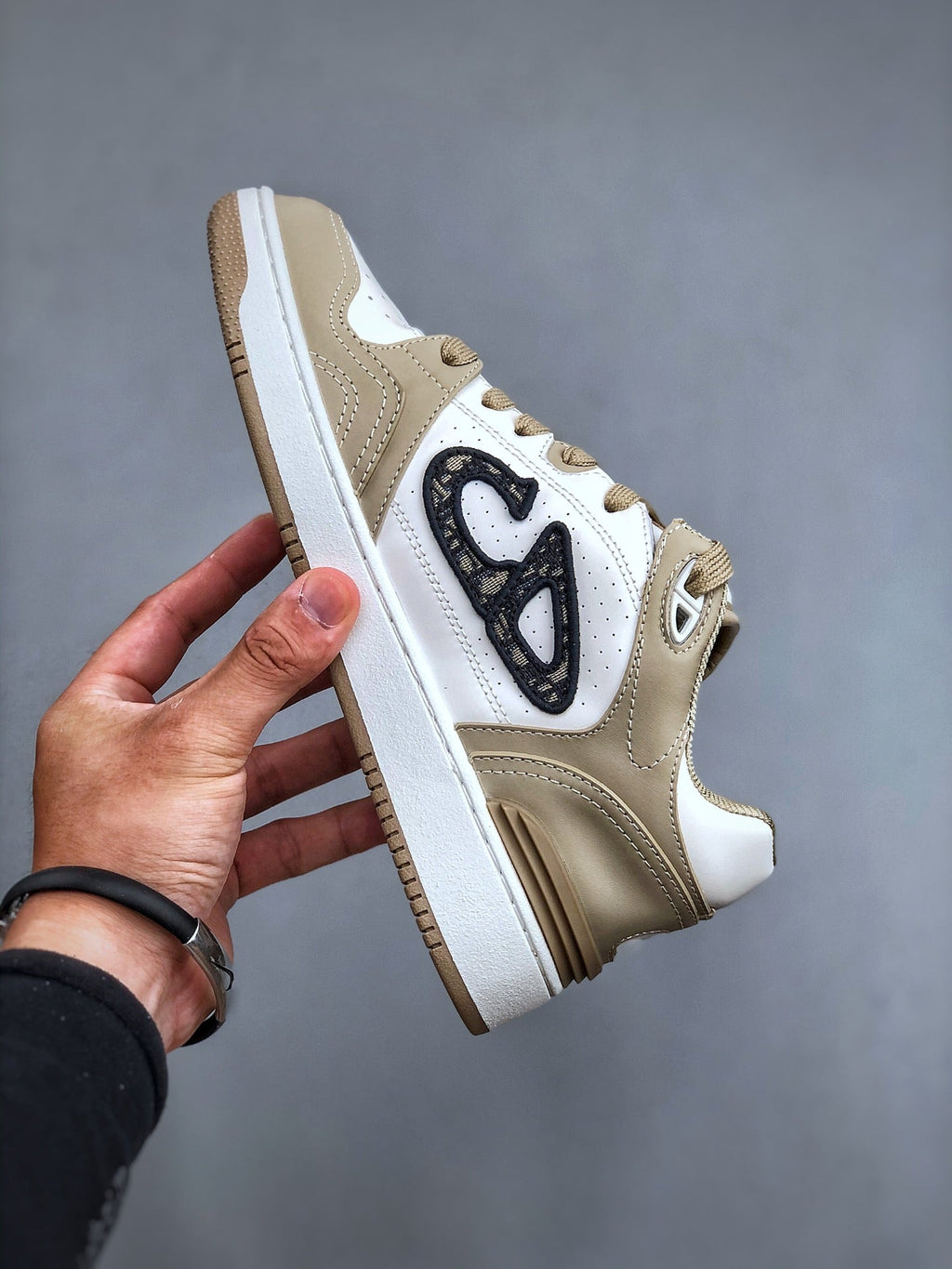 Zapatillas bajas inspiradas en el B57