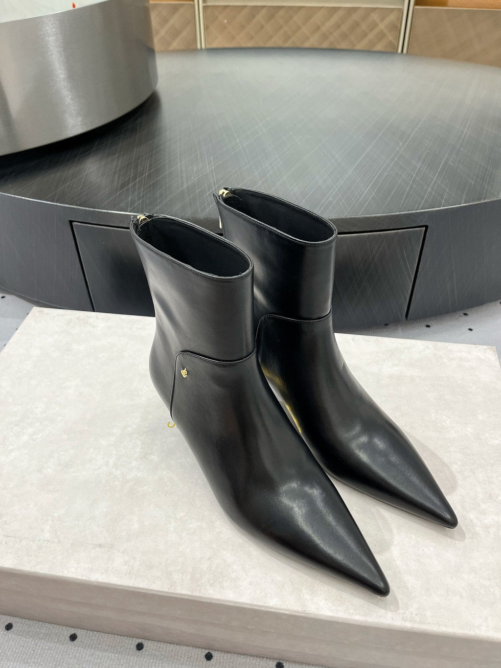 Botines de piel para mujer