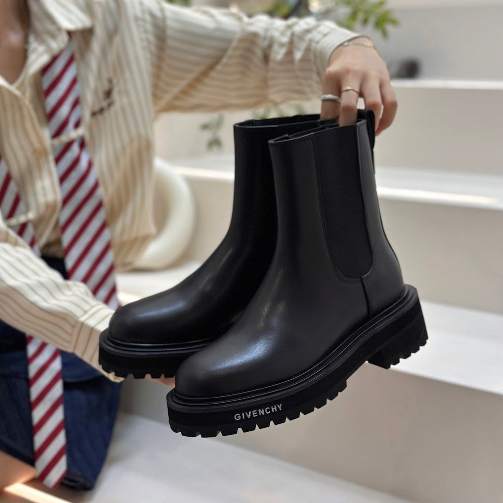 Botines de piel negra para mujer