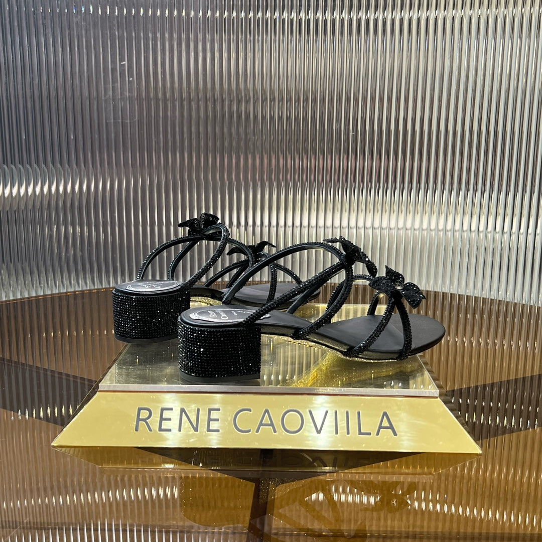 Sandalias de cristal con flores de encaje