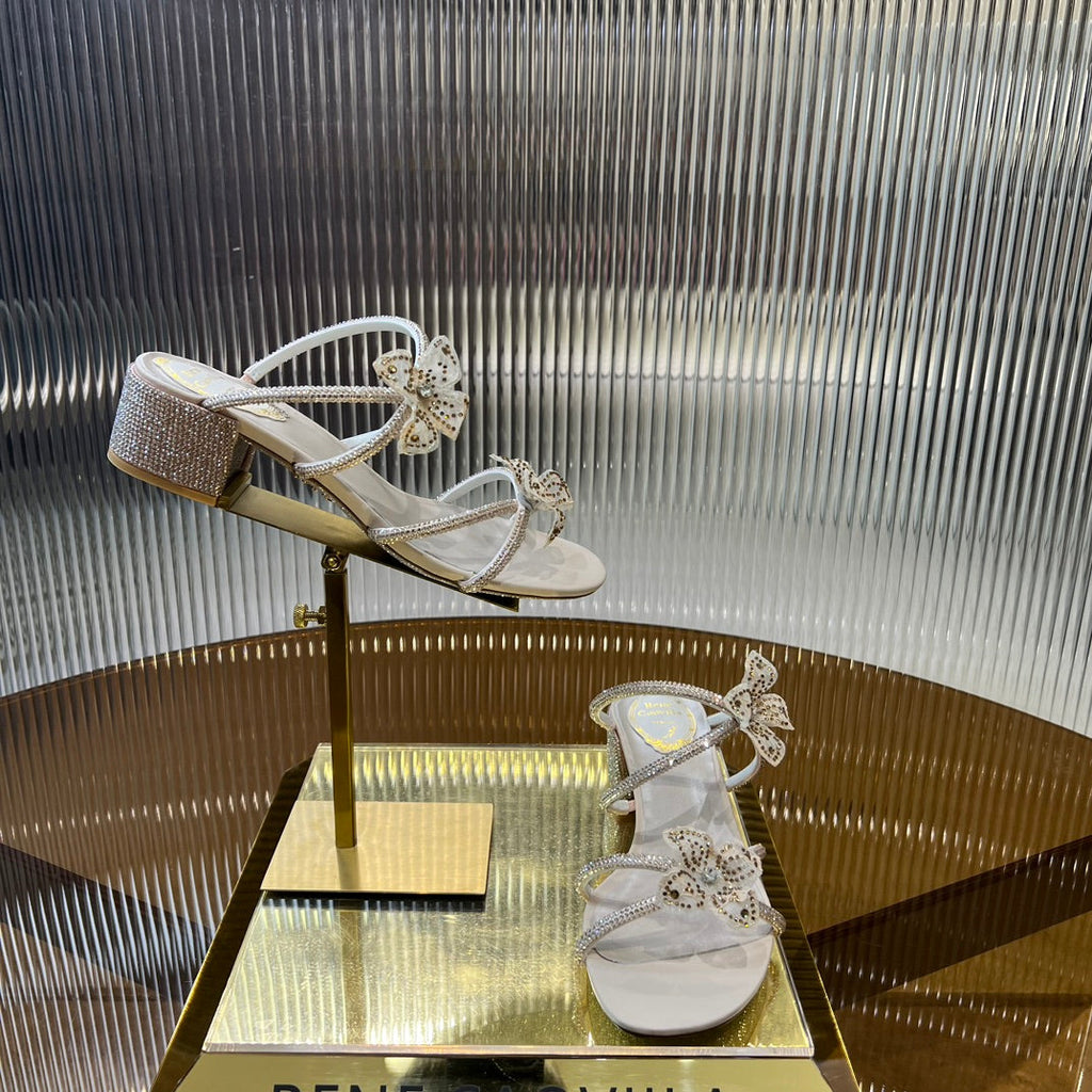 Sandalias de cristal con flores de encaje