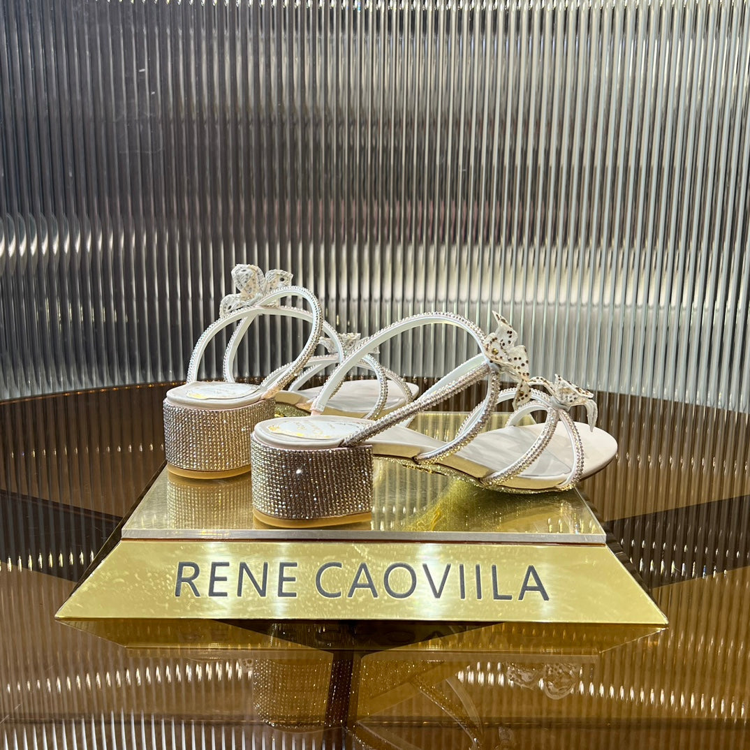 Sandalias de cristal con flores de encaje