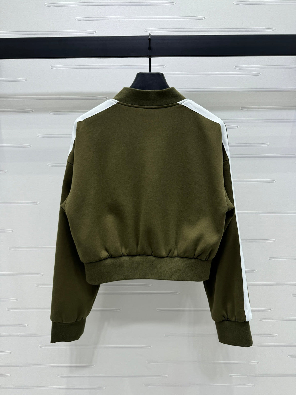 Chaqueta MM color caqui con cremallera