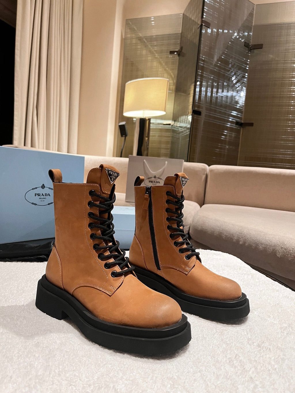 Botas triangulares para mujer