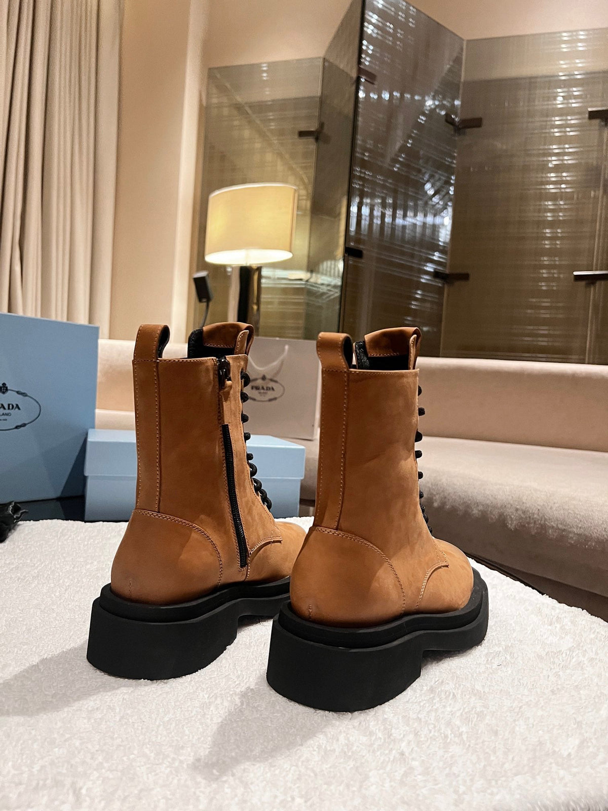 Botas triangulares para mujer