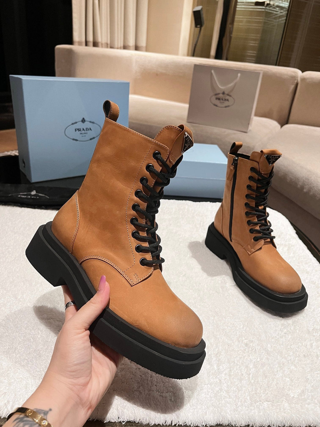 Botas triangulares para mujer