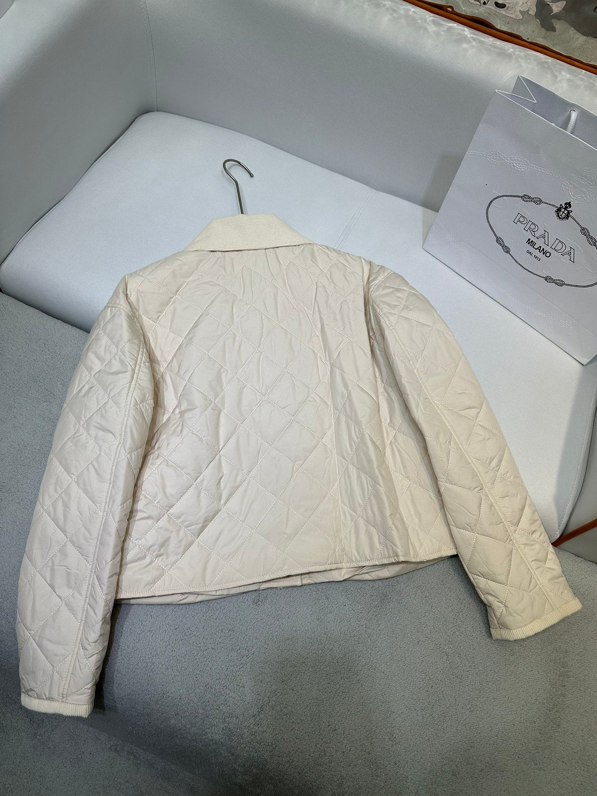Chaqueta de algodón con cuello de terciopelo