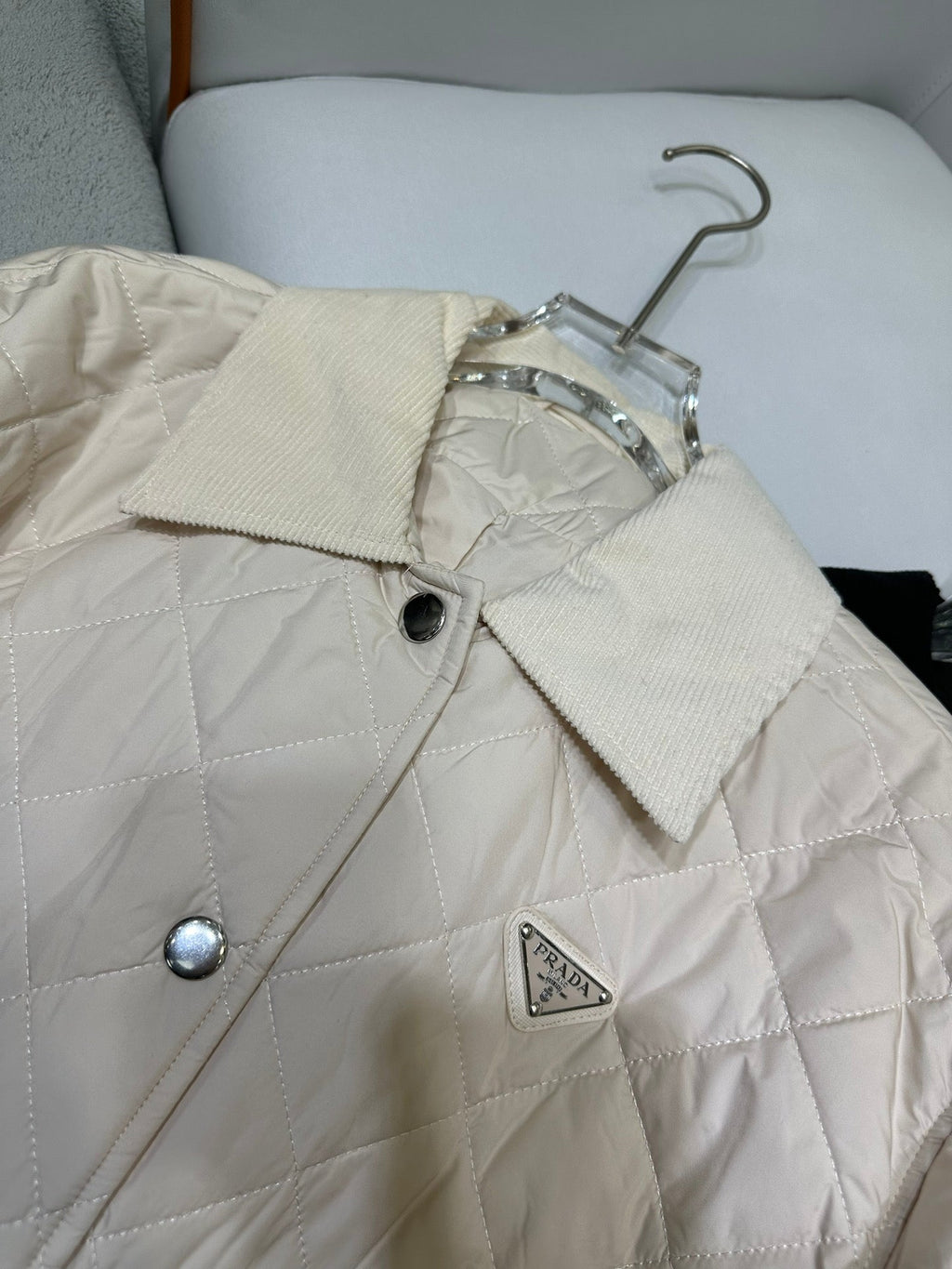 Chaqueta de algodón con cuello de terciopelo