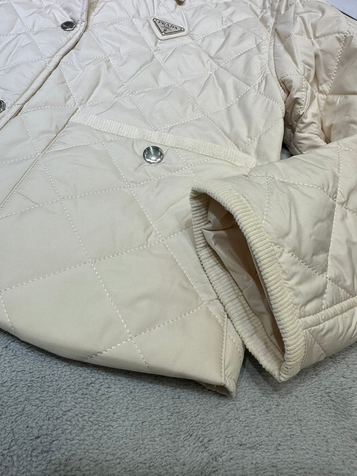 Chaqueta de algodón con cuello de terciopelo