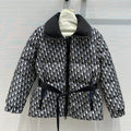 Chaqueta técnica de plumón de cuello alto