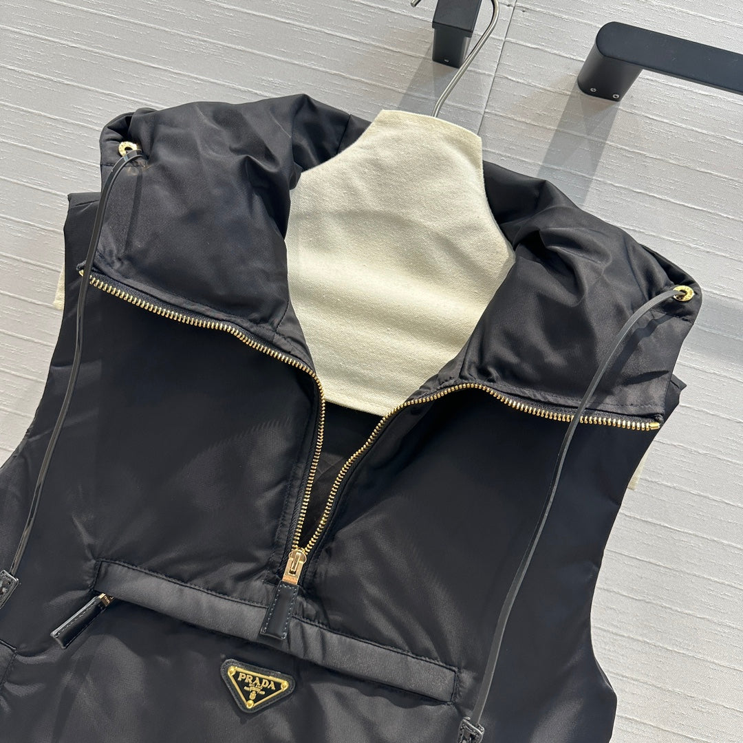 Chaqueta de plumón de nailon con capucha