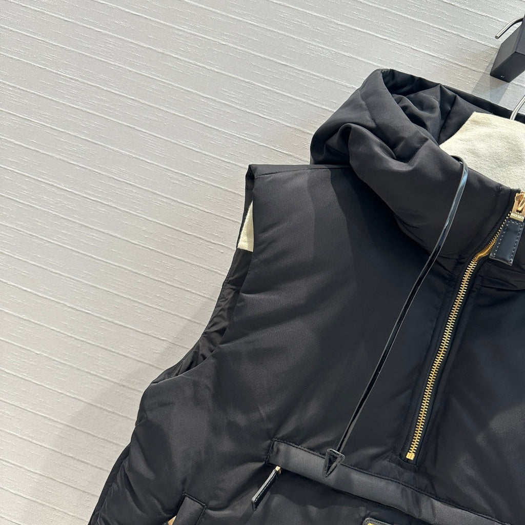 Chaqueta de plumón de nailon con capucha