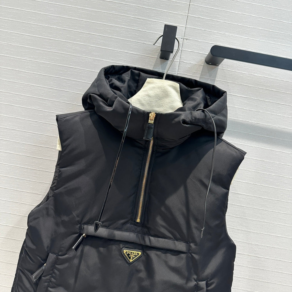 Chaqueta de plumón de nailon con capucha