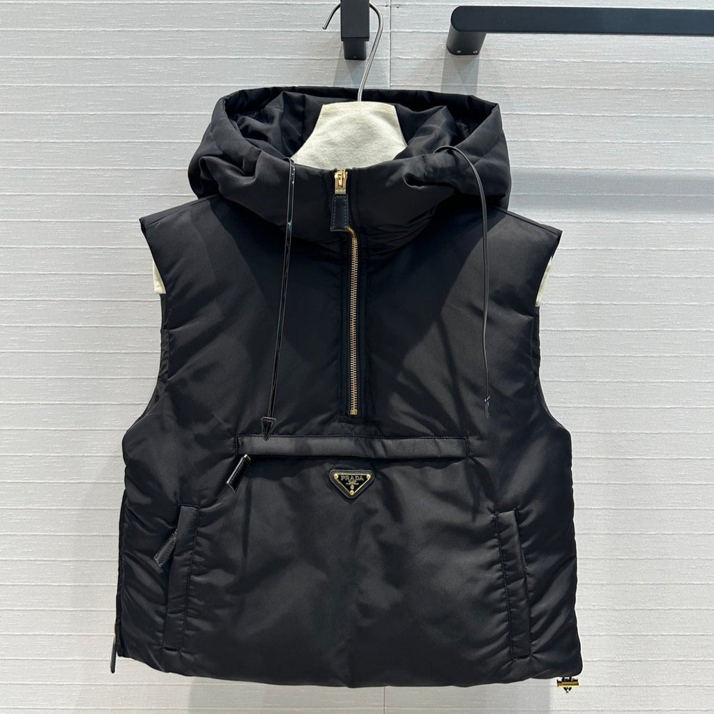 Chaqueta de plumón de nailon con capucha