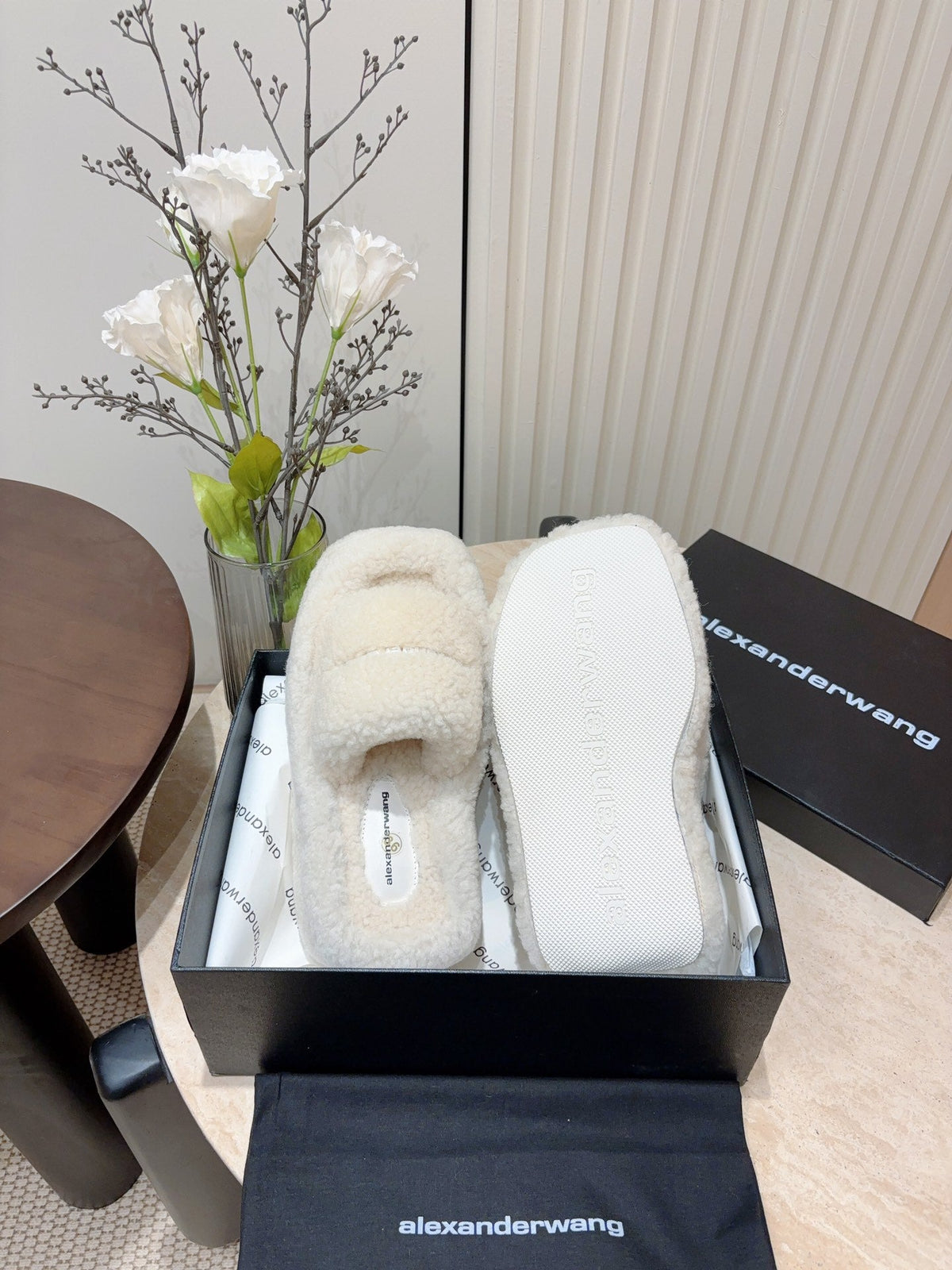 Pantuflas de plataforma de piel de oveja para mujer
