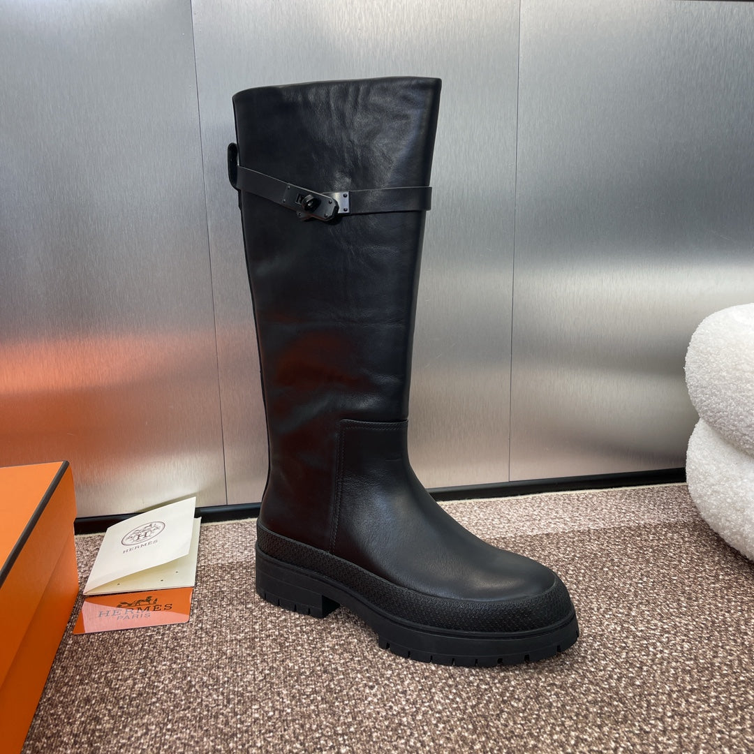 Botas con hebilla estilo punk