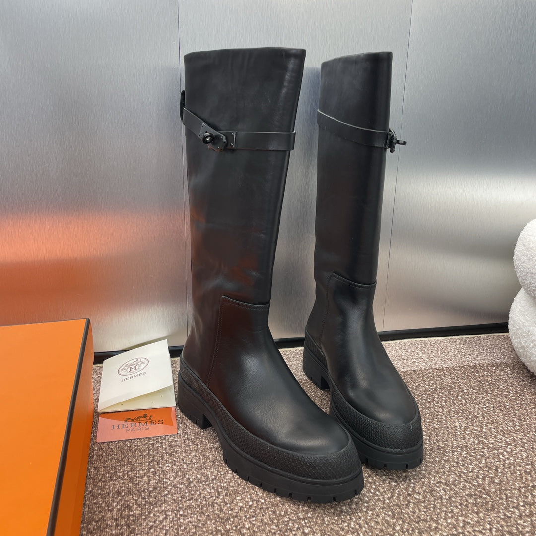 Botas con hebilla estilo punk