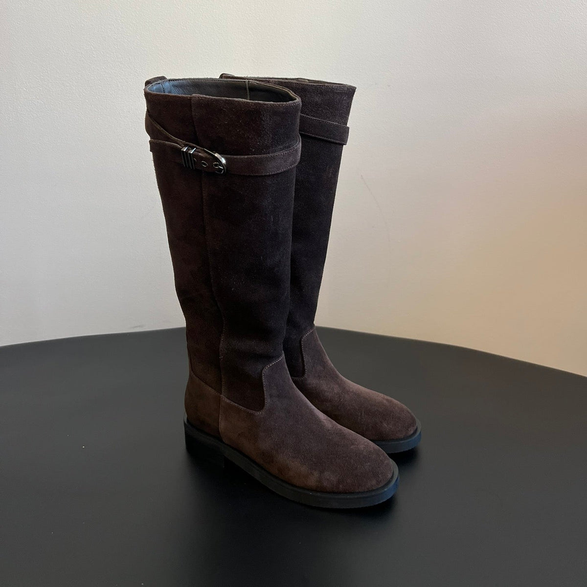 Botas altas de piel para mujer con hebilla