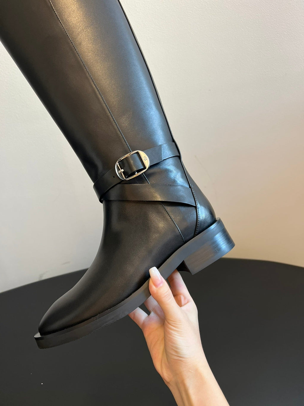 Botas de ante y piel de becerro para mujer con hebilla