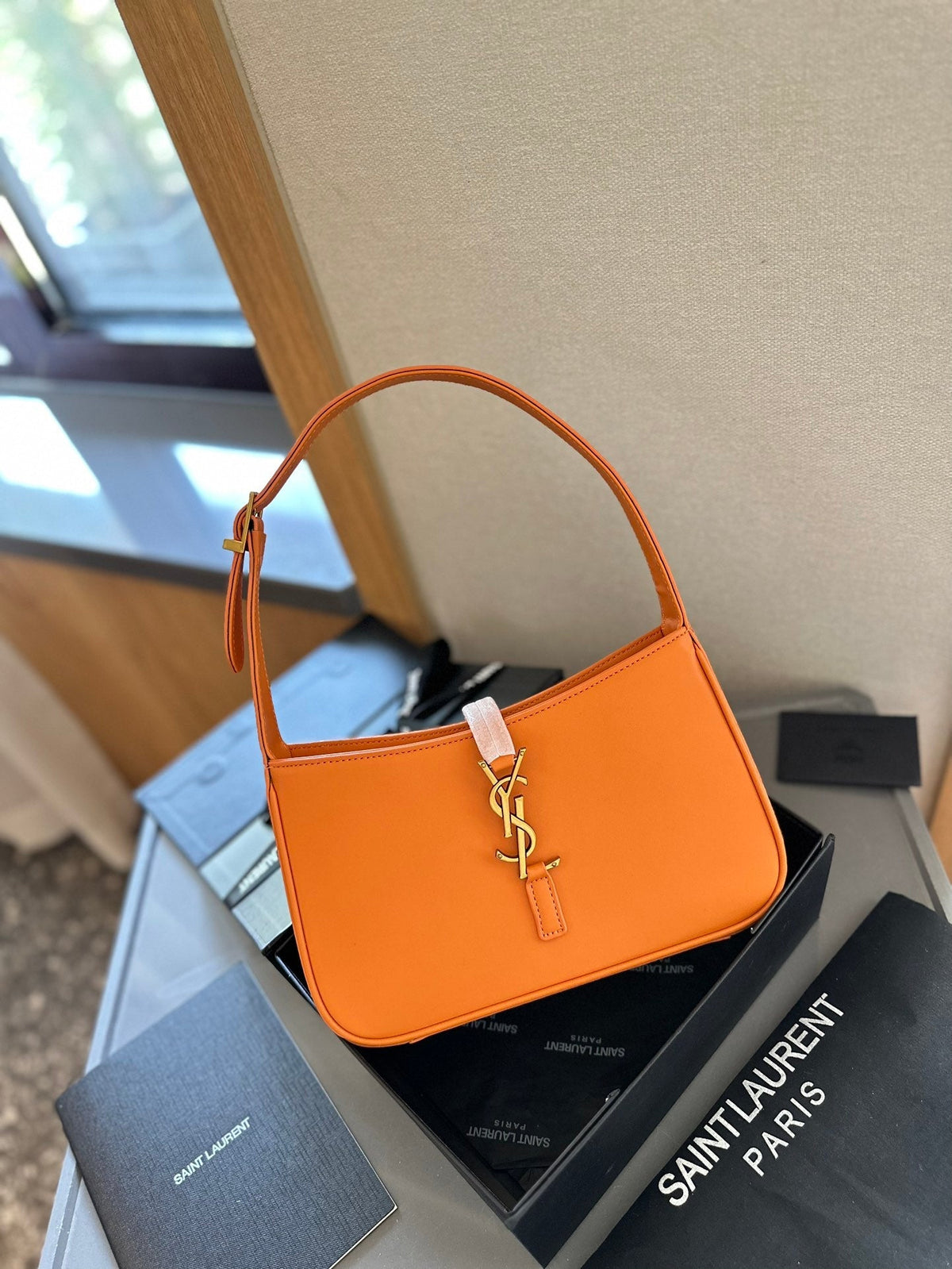 Bolso de hombro – Edición minimalista