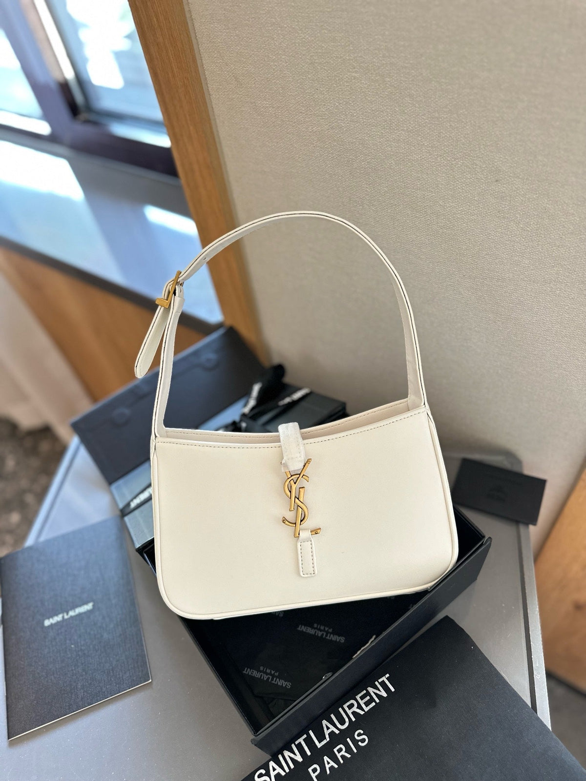 Bolso de hombro – Edición minimalista