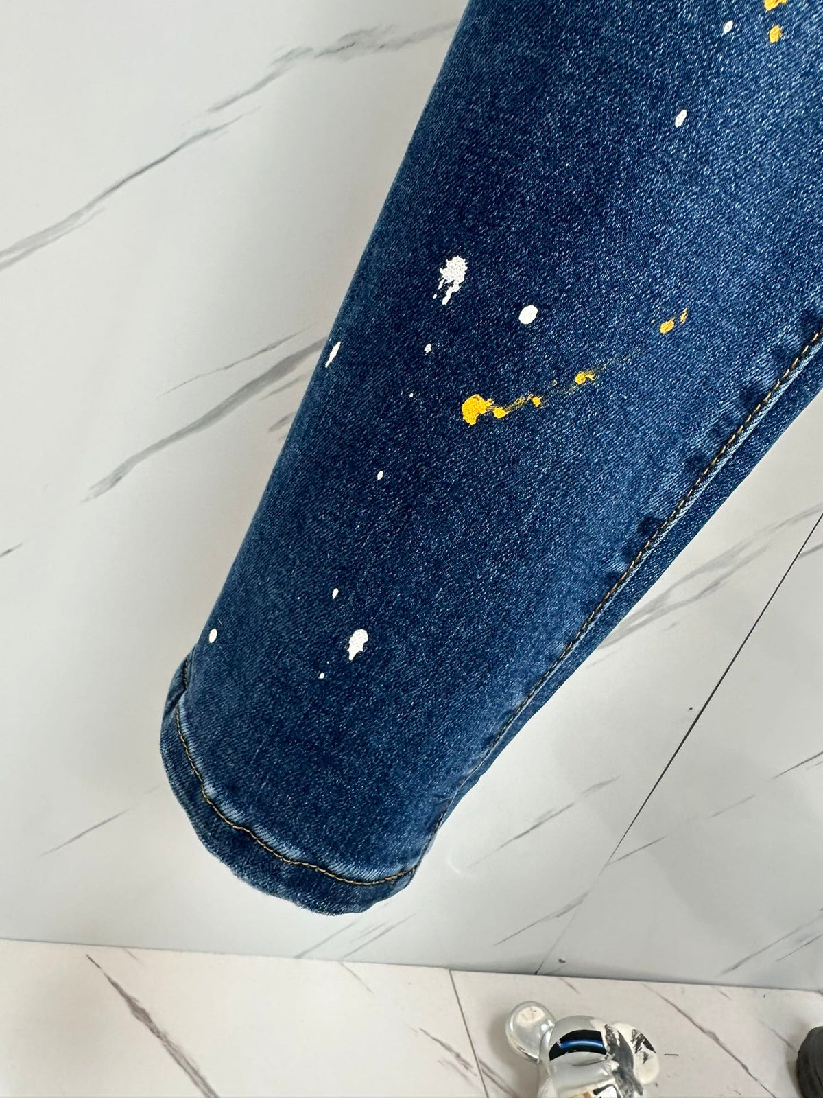 Pantalones vaqueros de mezclilla lavada premium para hombre