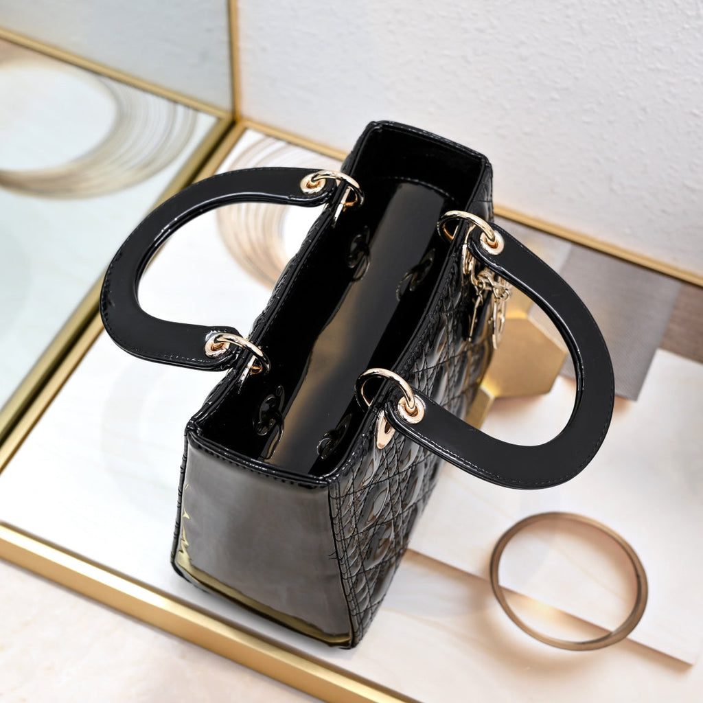 Bolso de hombro estilo Lady D – Negro (24 cm)