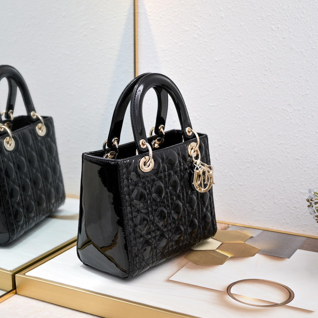 Bolso de hombro estilo Lady D – Negro (24 cm)